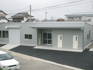 長島クリーニング工場　外観